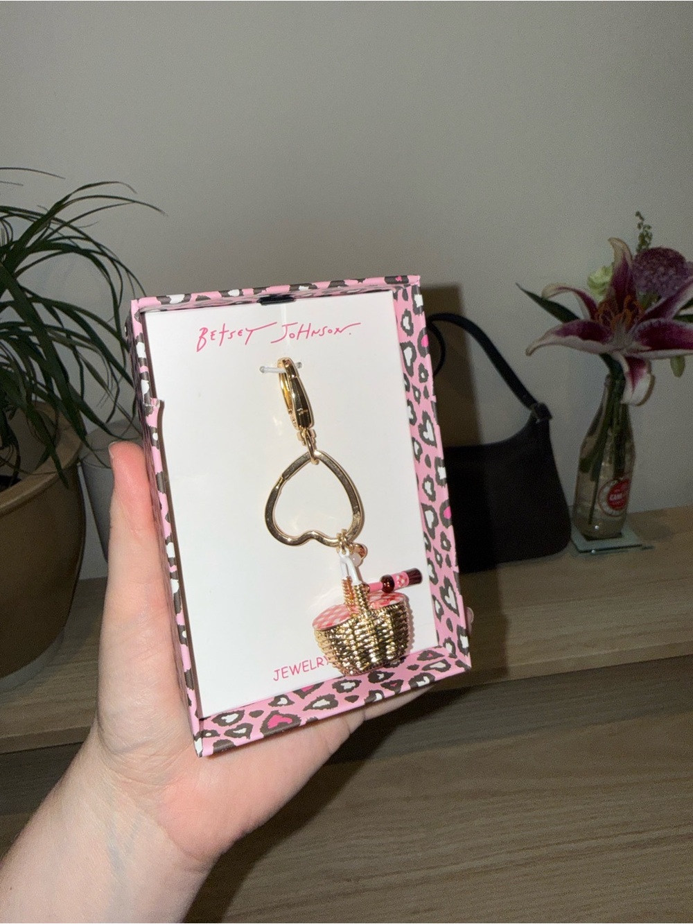 NWT Betsey Johnson Picnic 🧺  Wine Gold Heart Keychain with Pink Basket Charm